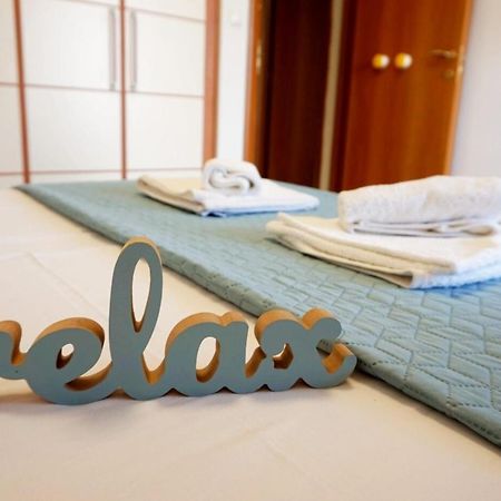 Piraeus Bright Apt Екстер'єр фото