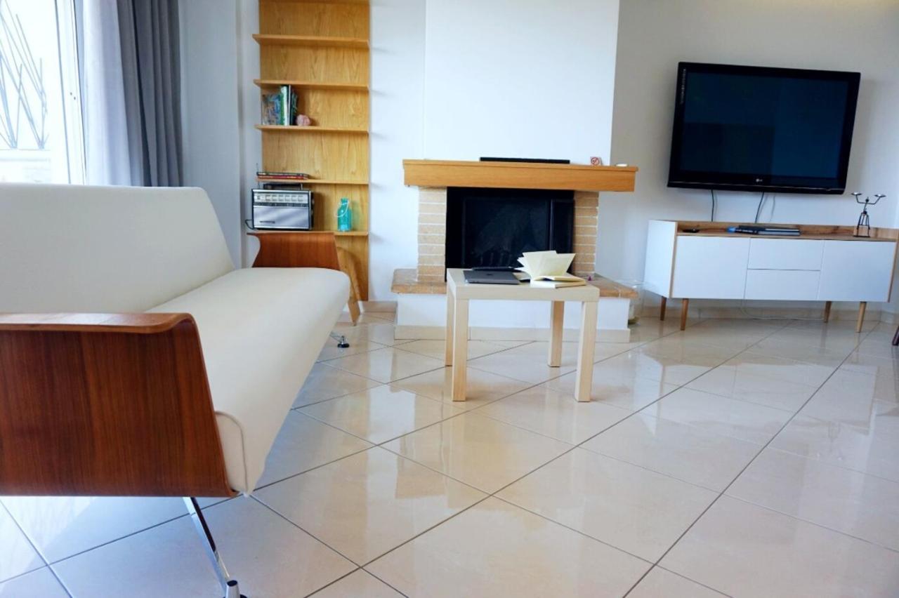 Piraeus Bright Apt Екстер'єр фото